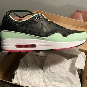 Nike Airmax 1 “Yeezy”